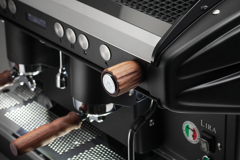 Lira Deep Black RS│2G für ca. € 154,-- pro Monat bequem leasen oder finanzieren